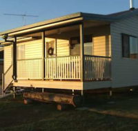 Lee Farm Stay Cottages