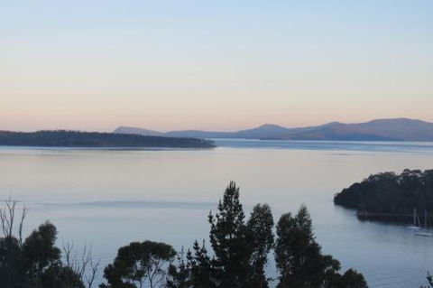 Bruny Vista Cabin - Travel Agents 4