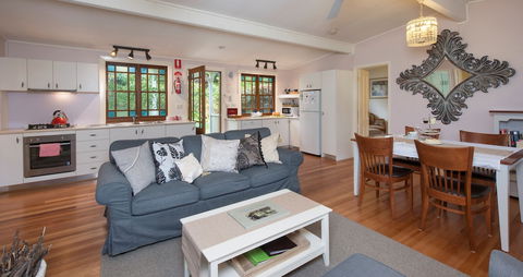 Crystal Creek Meadows Luxury Cottages - Tourism Guide 4