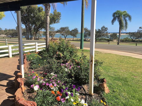 Kalbarri Seafront Villas - Tourism Guide 0