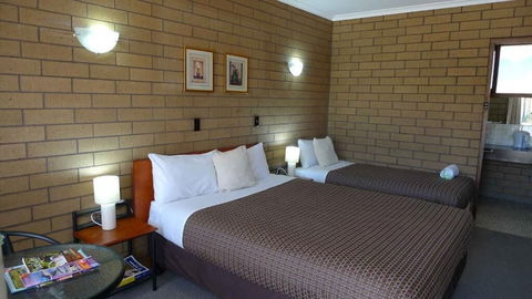 Rippleside Park Motor Inn - Travel Search 4