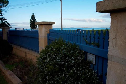 Esperance Beachfront Resort - Tourism Guide 2