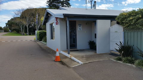 Esperance Bay Holiday Park - Tourism Guide 0