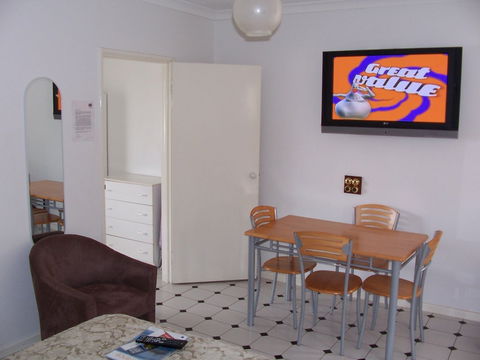 Clearwater Motel Apartments - Travel Agents 4