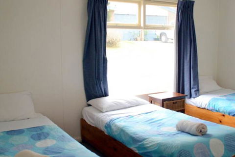 Hibiscus Heights - Tourism Guide 1