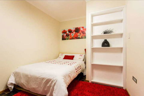 Adriennes Country Retreat - Travel Search 7