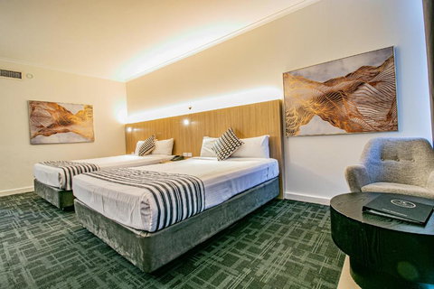 Opal Cove Resort - Travel Agents 4