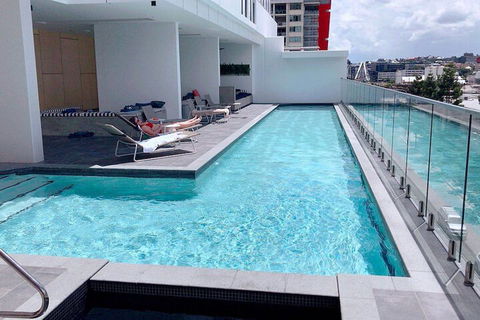Chic Brisbane Living - Travel Search 2
