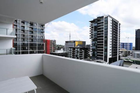 Chic Brisbane Living - Travel Search 0