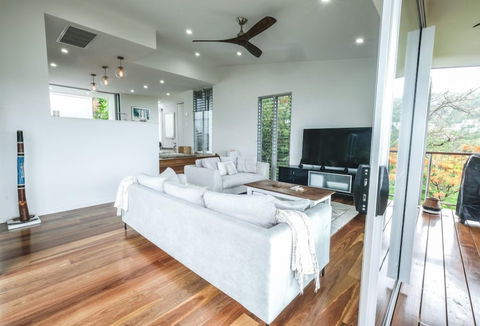 Bellevue Airlie Beach - Tourism Guide 5