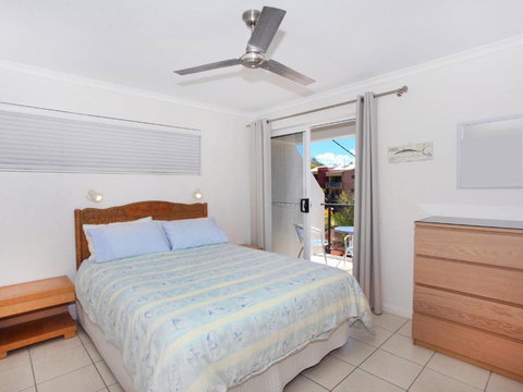 Maui 6 2 BDRM Apt On Parkyn Pde - Travel Agents 6