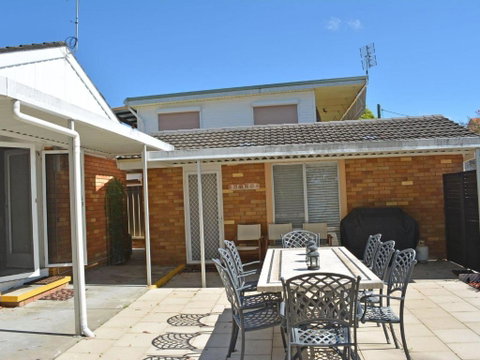 Wanda Magic 19 Randall Drive Beautiful Water Front House - Tourism Guide 2