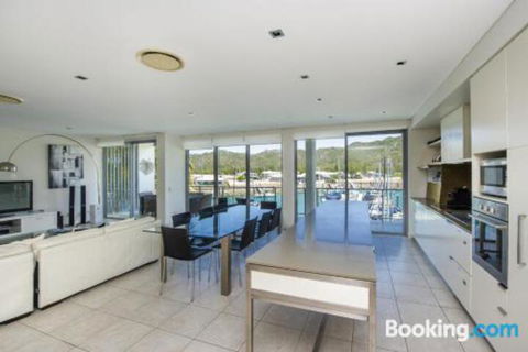 Blue On Blue Penthouse Apartment 335 - Travel Search 1