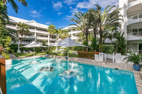 Belle Escapes - Absolute Beachfront Alamanda Resort 14 - Cruises Travel 1
