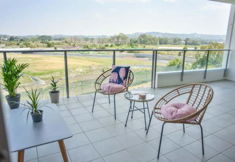 Heart Of The Sunny Coast 2 Resort Pools Gym NOW OPEN! Walk To Sunshine Plaza - Cruises Travel 0