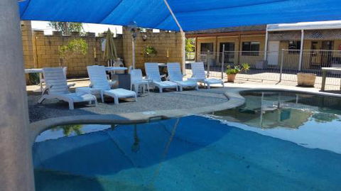 Sandcastle Motel Tin Can Bay - Travel Agents 1