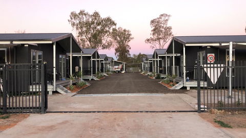 Sunshine Gardens Bourke Resort - Tourism Guide 1