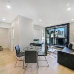 A Cozy & Stylish Suite Near Melbourne Central - Tourism Guide 0
