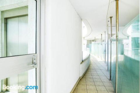 Bayline Beachfront Apartment No 4 - Travel Search 1