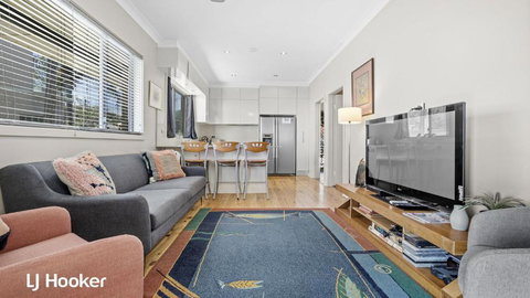 Yacaaba Beautiful Waterfront Location - Tourism Guide 2