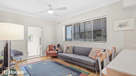 Yacaaba Beautiful Waterfront Location - Tourism Guide 5