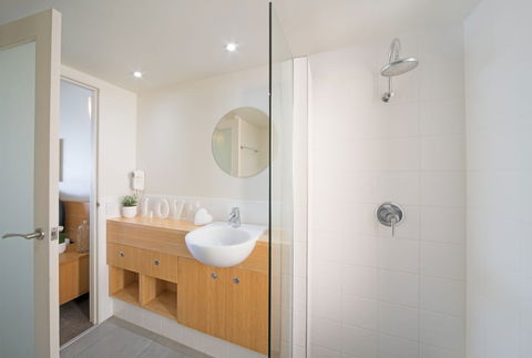 The Hamptons On Airlie - Tourism Guide 1