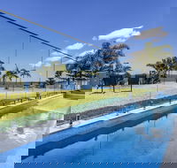 Lakes Resort