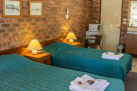 Nundle Accommodation - Travel Agents 6