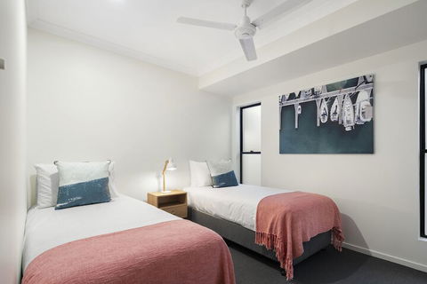 WHITSUNDAY Spacious & Comfortable Moments From Picturesque Boardwalk - Tourism Guide 2