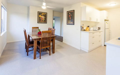 Point Lonsdale Holiday Apartments - Travel Search 6