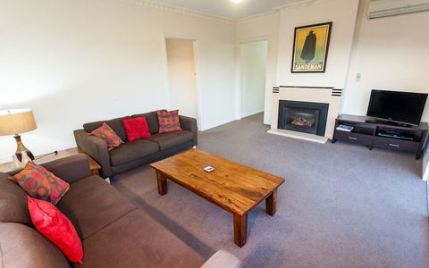 Point Lonsdale Holiday Apartments - Travel Search 4