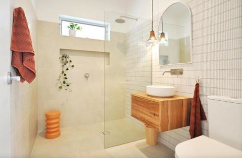 Pine At Arlos Refined Luxury In Glenelg - Cruises Travel 3