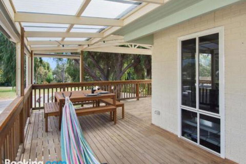 EdAn Beachhouse 21 Laronde - Tourism Guide 1