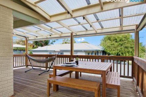 EdAn Beachhouse 21 Laronde - Tourism Guide 0