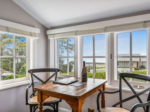 Cottage 1 Hyams Beach Seaside Cottages - Tourism Guide 5