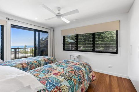 Tramican Street House - Travel Search 4