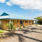 Back Beach Retreat - Travel Agents 0