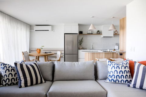 Hugoâ€™s Noosa Noosa Heads - Travel Search 1