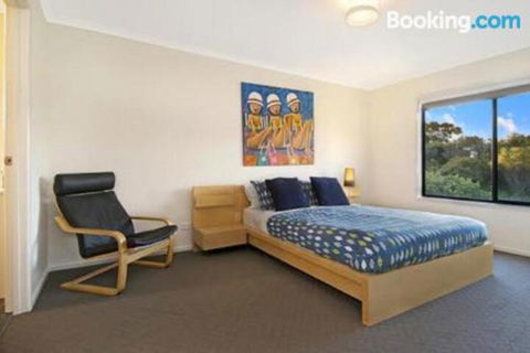 A One One Two At Island Beach - Tourism Guide 2