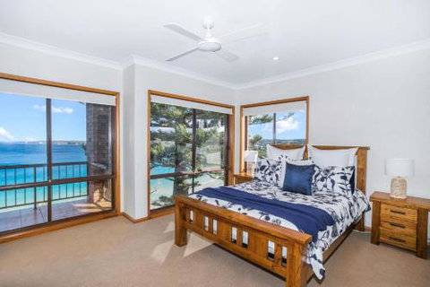 Panoramic Views 170 Mitchell Pde - Travel Agents 4