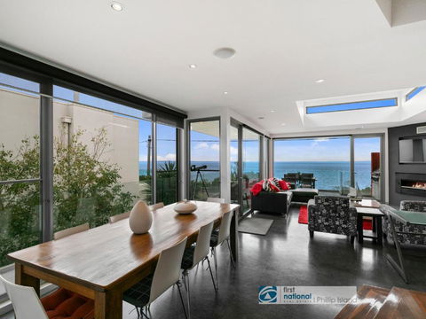 2 At 2 The Esplanade Ventnor - Tourism Guide 5