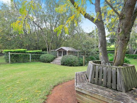 Mirrabooka Burrawang Beautiful Home & 3 Acres Of Gardens In The Southern Highlands - Tourism Guide 1