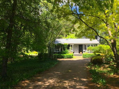 Mirriyindi Unique Berrima Escape For 9 In The Southern Highlands 4pm Check Out Sundays - Travel Search 0