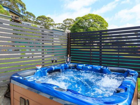 Nautilus At Hyams 4pm Check Out Sundays - Travel Agents 1