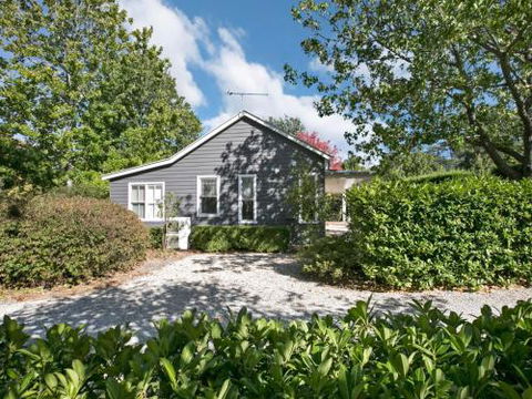 Rose Cottage Bowral Southern Highlands - Travel Search 1