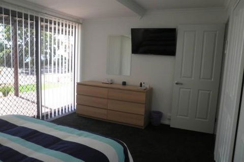 Almonta Apartments On The Water Front - Travel Search 5