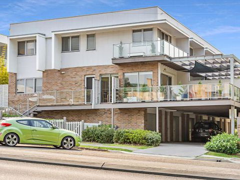 ARIA On MANNING Kiama 4pm Check Out Sundays - Travel Agents 0