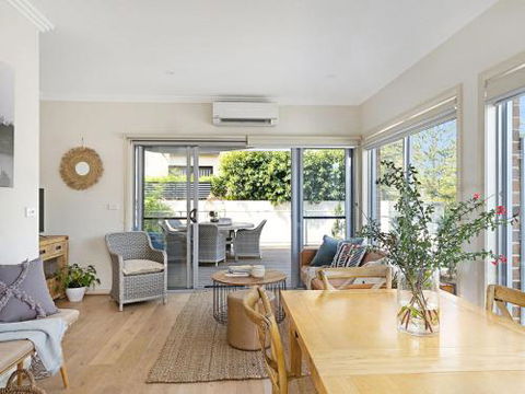 ARIA On MANNING Kiama 4pm Check Out Sundays - Travel Agents 6