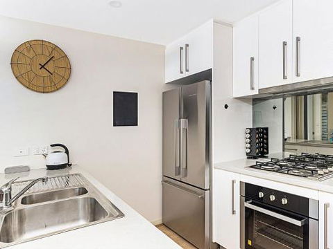 ARIA On MANNING Kiama 4pm Check Out Sundays - Travel Agents 5