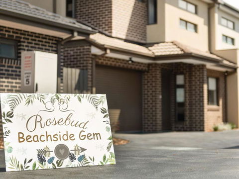 Rosebud Beachside Gem - Travel Search 6